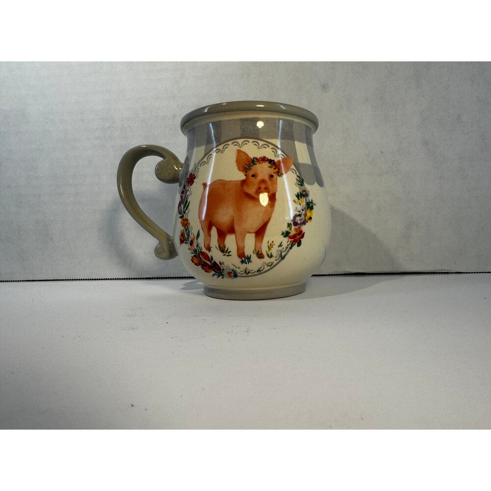 The Pioneer Woman Pig Mug *Discontinued*